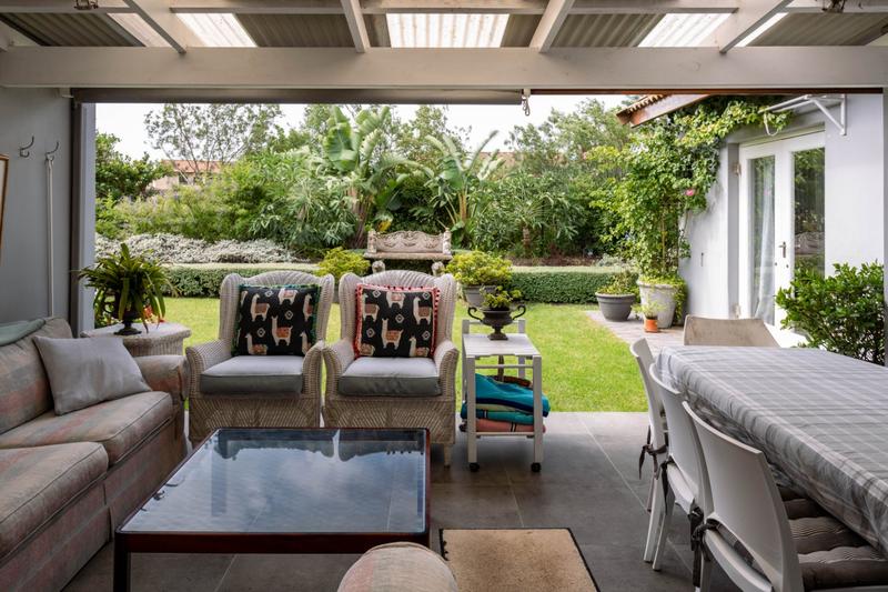 To Let 3 Bedroom Property for Rent in Whale Rock Gardens Western Cape